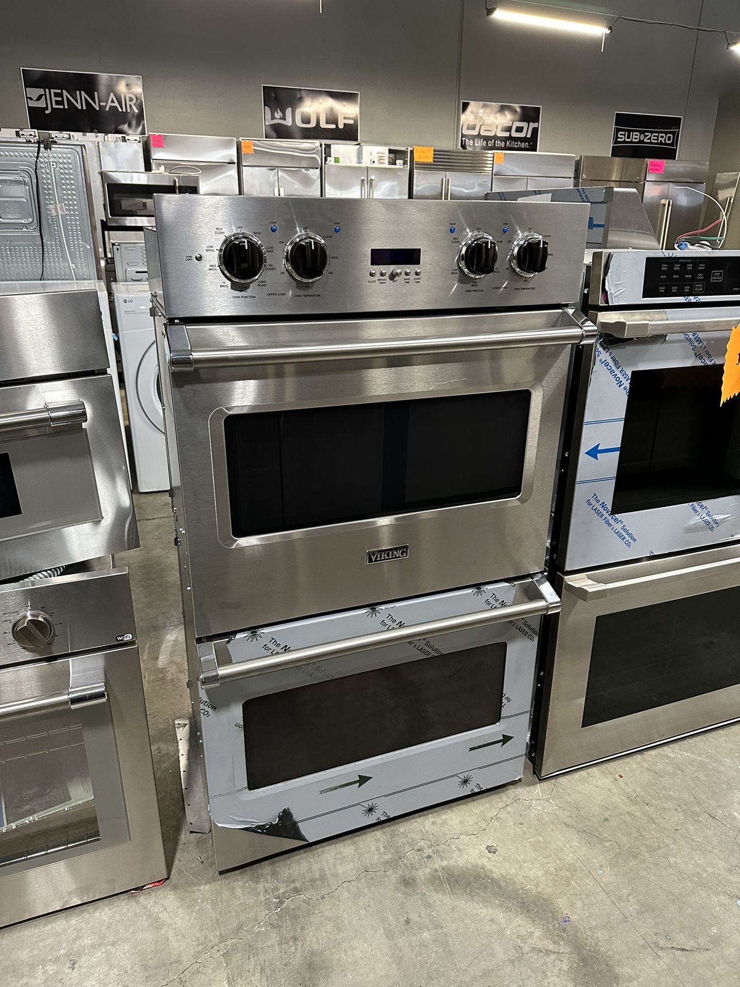VIKING double wall oven 