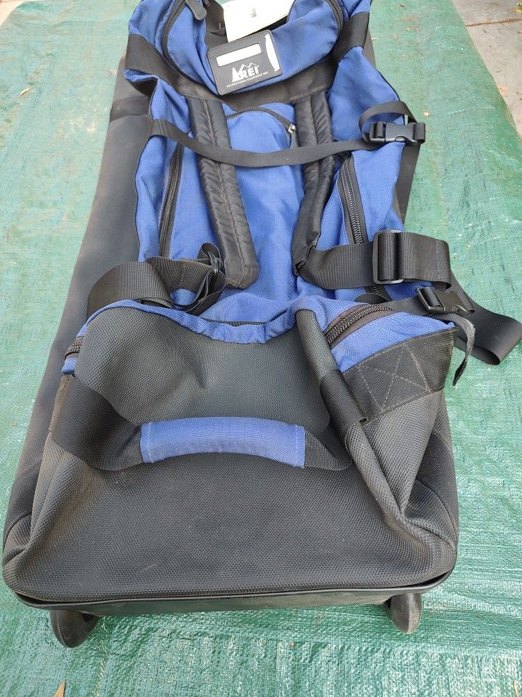 REI Rolling duffle pack"Wheelybeast"