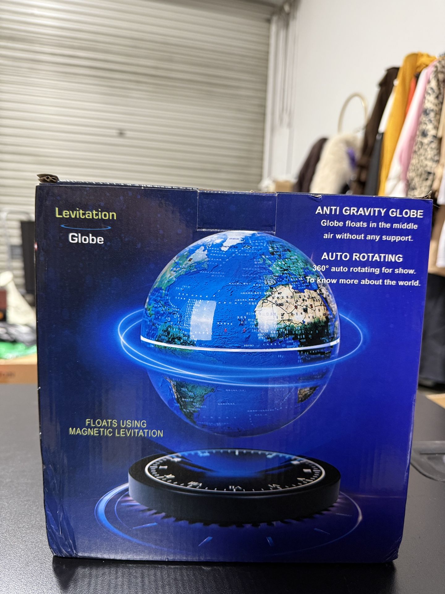 6" World Geographic Globes Floating Globe Lamp