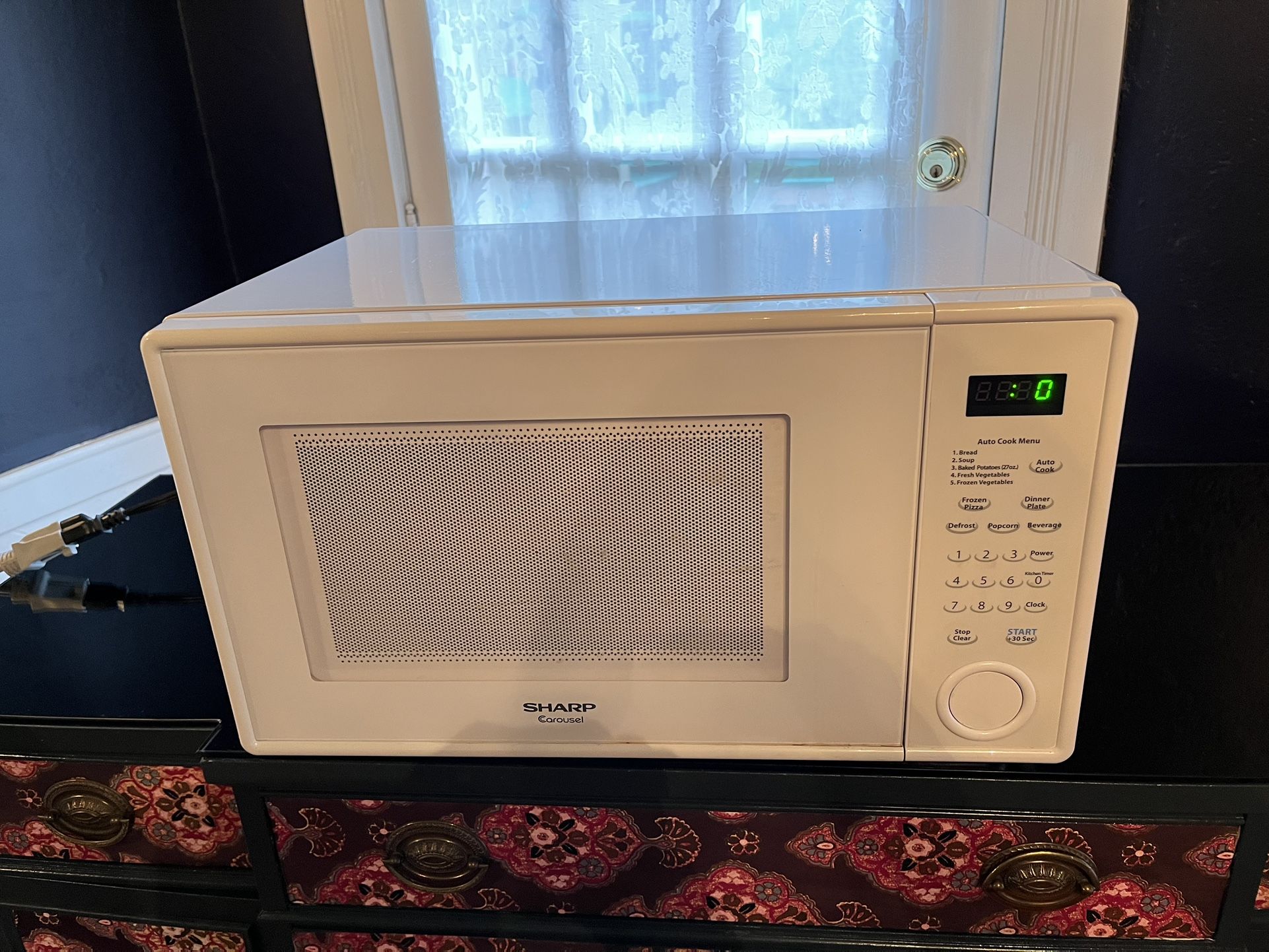 Sharp Carousel Microwave-Free