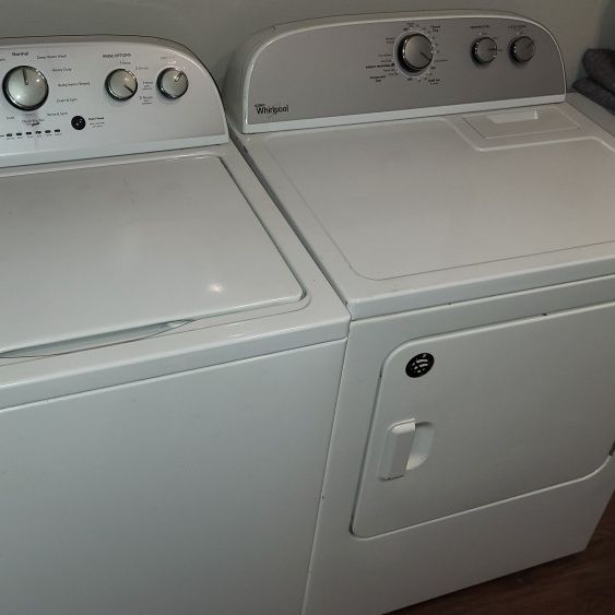 Whirlpool High efficiency Washer and dryer set
