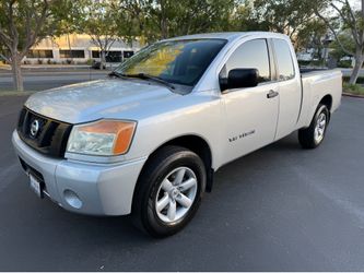 2012 Nissan Titán