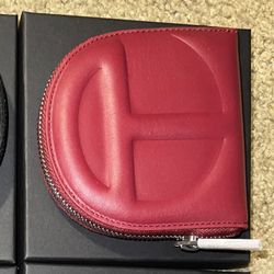Telfar Wallet