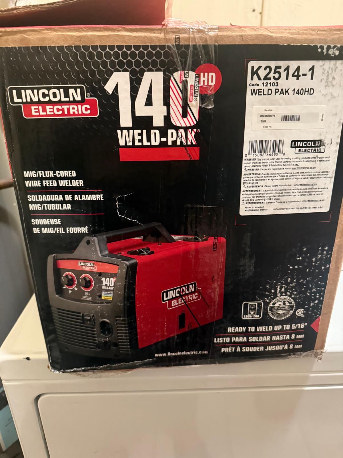 Lincoln Weld-Pak 140 Amp MIG and Flux-Core Wire Feed Welder, 115V, Aluminum Welder with Spool Gun sold separately