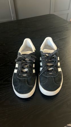 Adidas Gazelle size 5