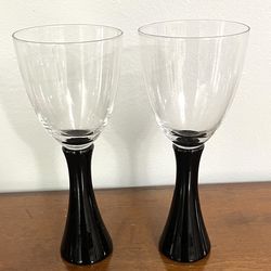 vintage Artland Prescott wine glass with a thick black stem