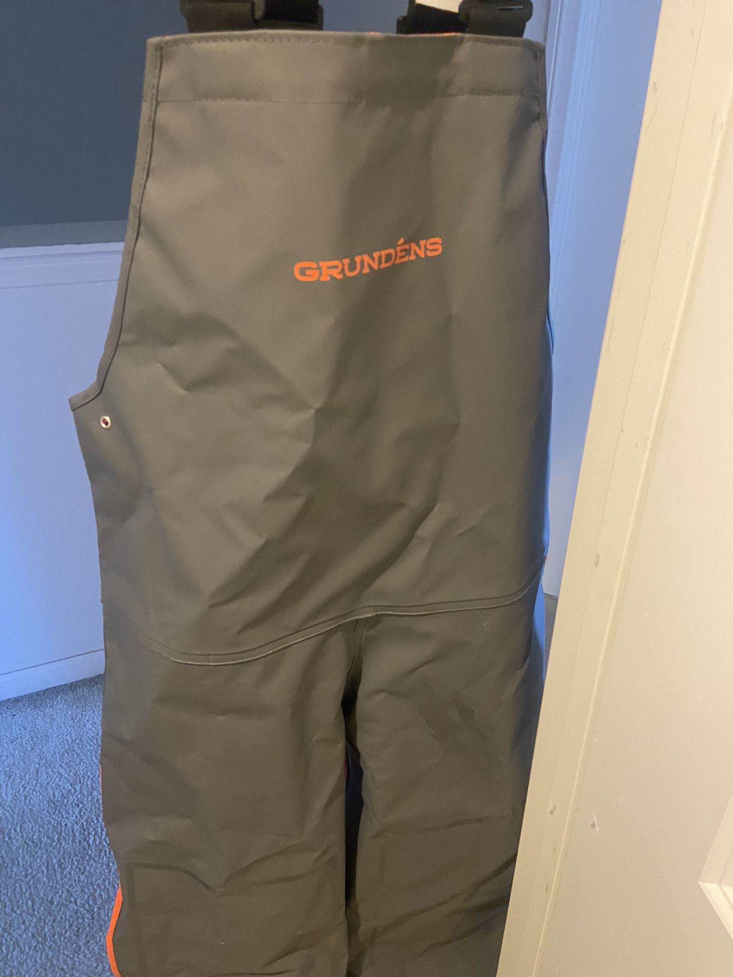 Grundens Hauler Bib Size Medium For Fishing 