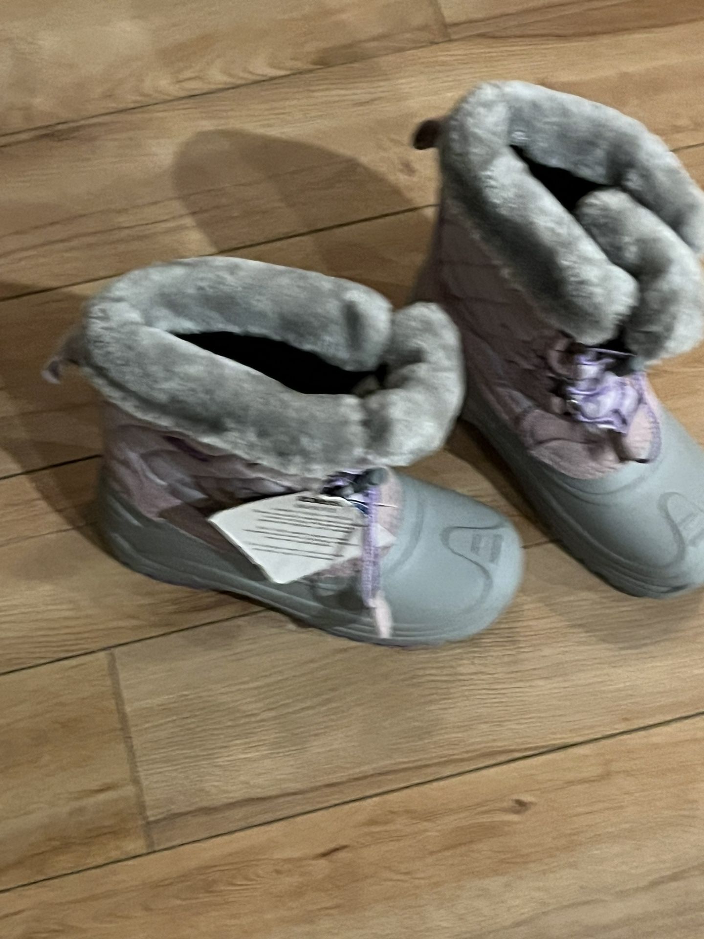 Snow Boots Girls Size 5 New