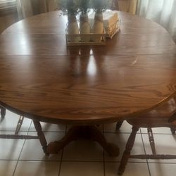 Kitchen table/4 chairs