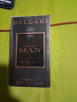 Bvlgari Man In Black Eau De Parfum
Man in Black Eau de Parfum embodies the radiant energy, hypnotic movement and primal intensity of Fire. From the fi
