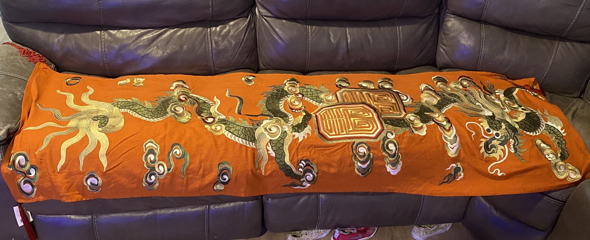 Natori Bed Runner
