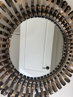 Round Sunburst Wall Mirror Gold Metal Frame
