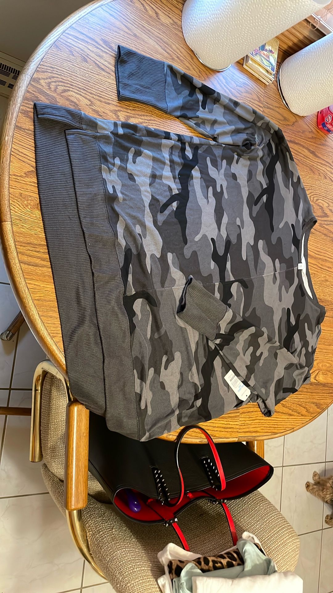 Brand new XXL Women’s Top