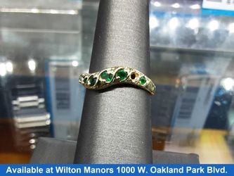 Women's Ring - Anniversary - Yellow Gold 14k (.585) 1.5 grams Size 5.5