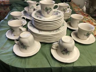 USA 37 piece PFALTZGRAFF China