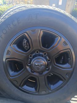 Dodge ram 20" 8lug Laramie wheels tires (4)