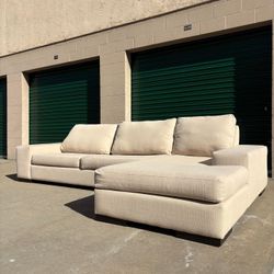 Beige Sectional Couch 🛻 Delivery Available🛻