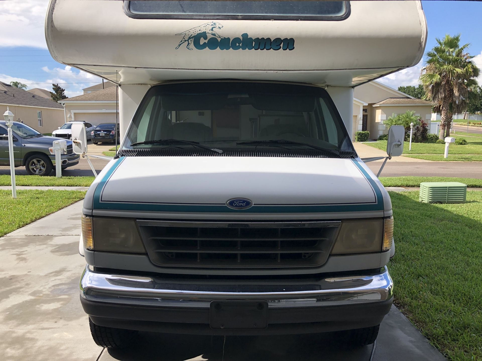 1995 coachmen santara class c Rv 32foot