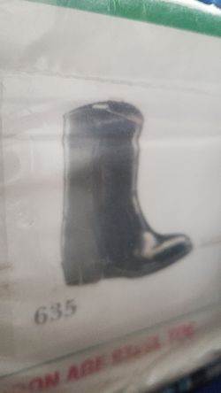 Iron Age Steel Toe Work Boots. Size 10 wide. Never opened.