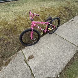 Blocks Flyer Pink Camo 26