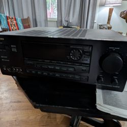 Onkyo TX  DS Series Digital Audio Receiver With Original Remote