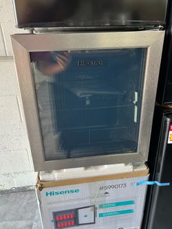Hisense 48 cans Beverage Cooler with Glass Door