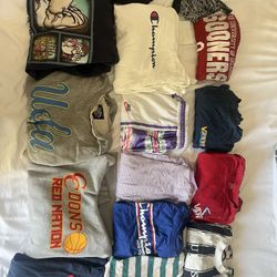 Selling a bunch of clothes 