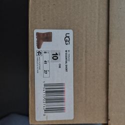 Brand New Ugg Boot Chestnut Essential Bootie!!