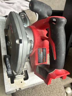 Milwaukee M18 Cordless Circular Saw