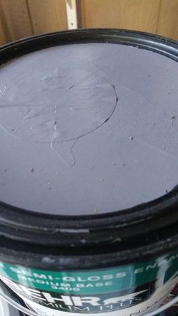 Gris semi gloss paint