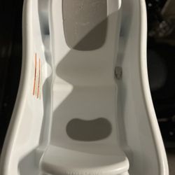 Baby Bathtub  And New Born Sling And Knee Pad