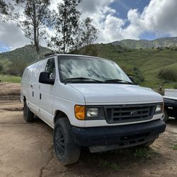 2004 Ford Econoline