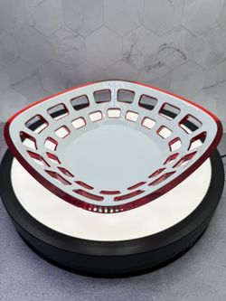 Vintage Guzzini bread/Fruit  basket from the Italian brand's line, featuring a two-tone design with a solid white interior and a vibrant red exterior.