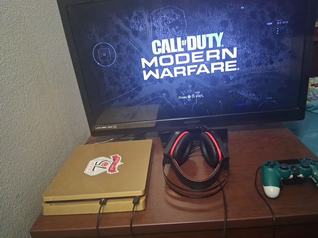 Playstation 4 Slim