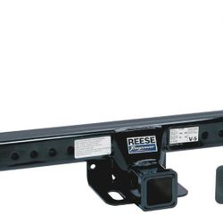 REESE Towpower Class III multi-fit trailer towing hitch