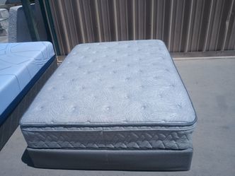 Sealy full pillowtop mattress and box spring