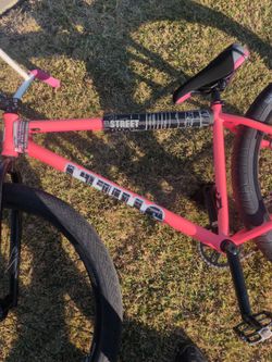 pink street frame