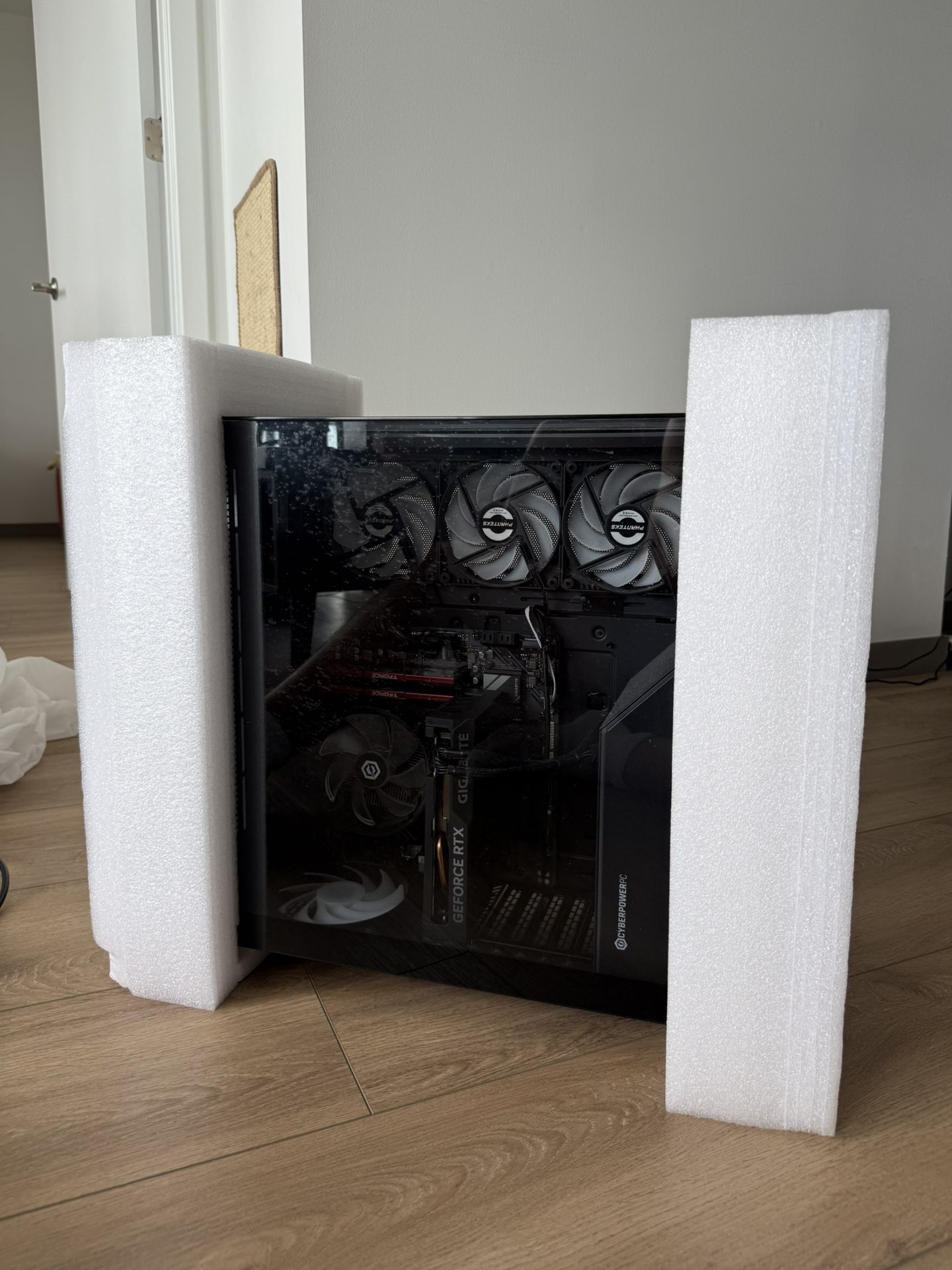 RTX 4060 Gaming PC Desktop w/ Original Packaging