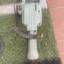 39 Lbs electric Hitachi Chippen hammer working condition