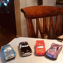 Disney/Pixar Cars  Finn, Sheriff,  Lightning McQueen Eyes Move  and  Holly Shiftwell Plastic Mirror Missing NO INDIVIDUAL SALES 