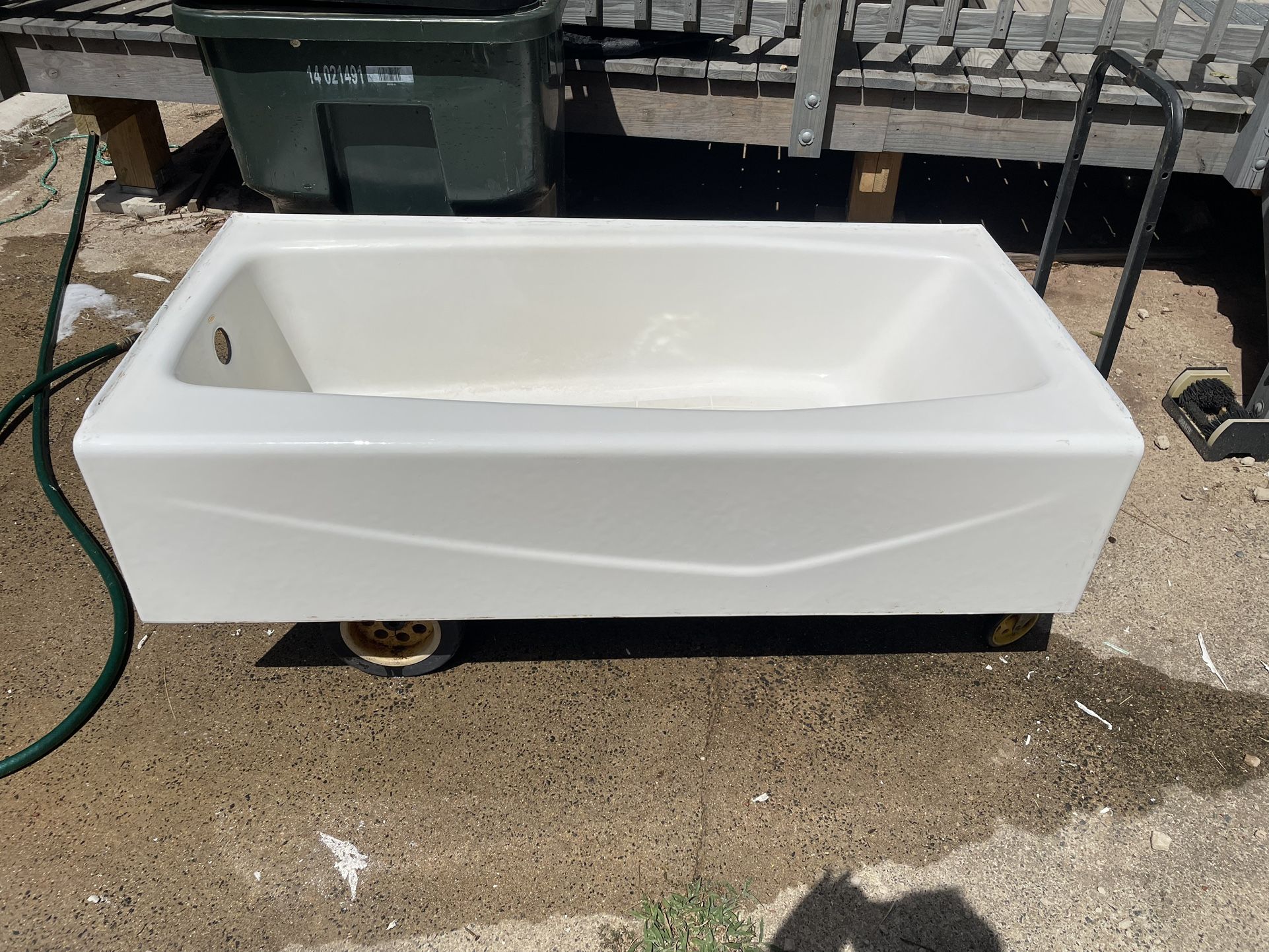 Kohler Cast Iron Alcove Tub – White, 60”