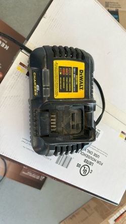 Dewalt 6Amps Charger