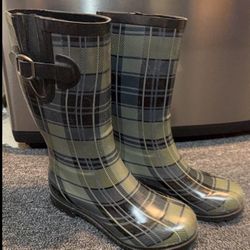 Rain Boots Women’s Size 7