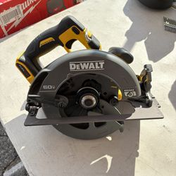 Dewalt Circular Saw 60Volt (Tool OnlyOnly)
