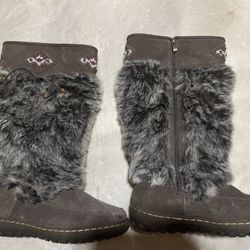 Size 7 Wanderlust Nika Womens Suede Cold Weather Winter Boots - NEW