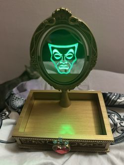 New Evil Queen Light up Jewelry Tray