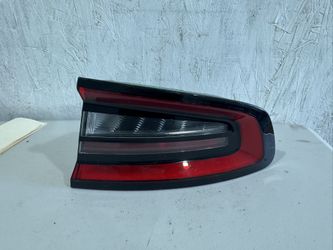 2018 Dodge Charger Right Taillight 