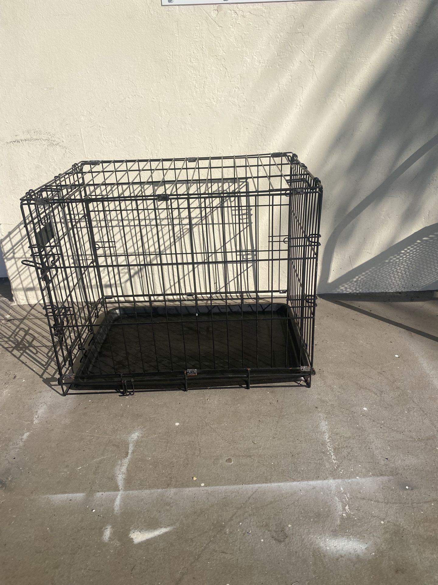 Dog Cage (L 24” X  W 17”  X  H 19”)