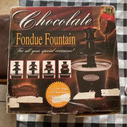 Chocolate Fondue Fountain 