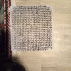 I have 5000 Laying mats for chickens
